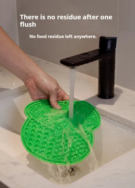 Lick mat suction base on tile