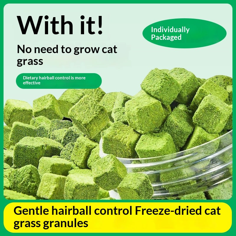 Freeze-dried cat grass hairball control treats