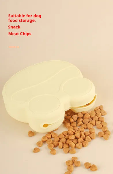 Treat pouch with dog training